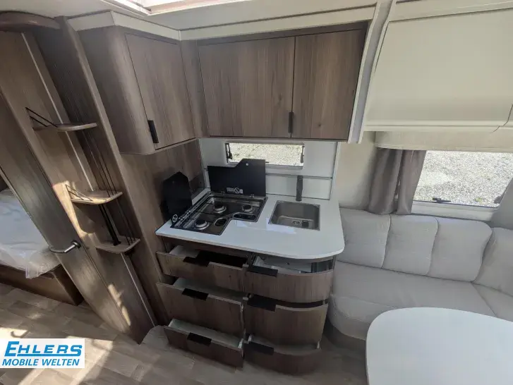 Fahrzeugbild Kabe Smaragd 540 GLE 2000kg/Citywasser/ATC/Duo Control/Kompressorkühlschrank #11