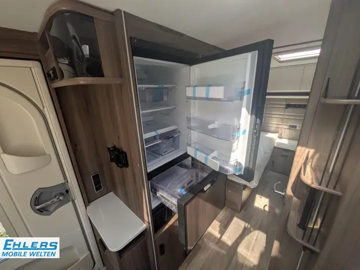 Fahrzeugbild Kabe Smaragd 540 GLE 2000kg/Citywasser/ATC/Duo Control/Kompressorkühlschrank #13
