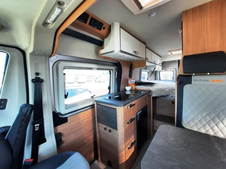 Fahrzeugbild Weinsberg CaraBus EDITION FIRE 600 ME Verfüg./Sparen Sie 8.657,- € #7