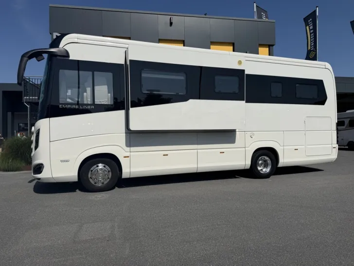 Fahrzeugbild Morelo Empire Liner 93 LO Slide Out #2