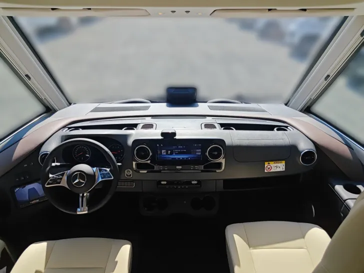 Fahrzeugbild Carthago chic c-line I 4.9 LE L Mercedes #10