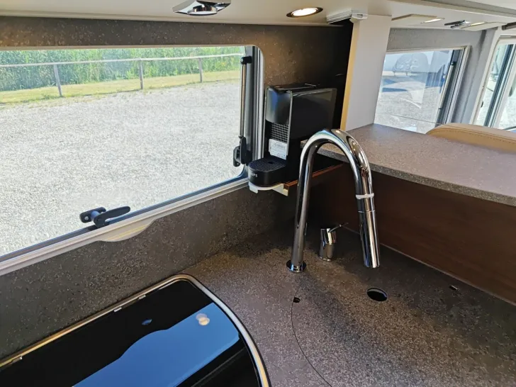Fahrzeugbild Carthago chic c-line I 4.9 LE L Mercedes #23