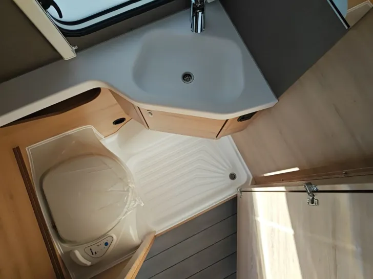 Fahrzeugbild Knaus Südwind BLACK SELECTION 460 EU #14