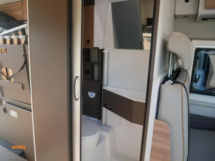 Fahrzeugbild Bürstner B66 C 600 #12