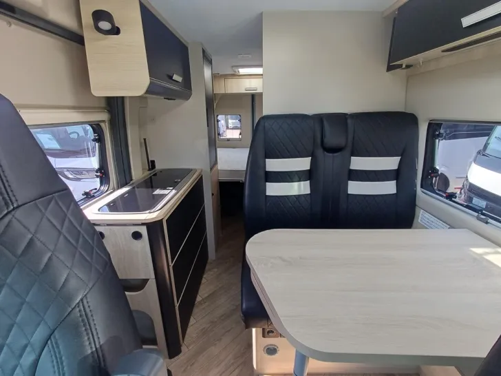 Fahrzeugbild Chausson Kastenwagen 594 Sport Line #11