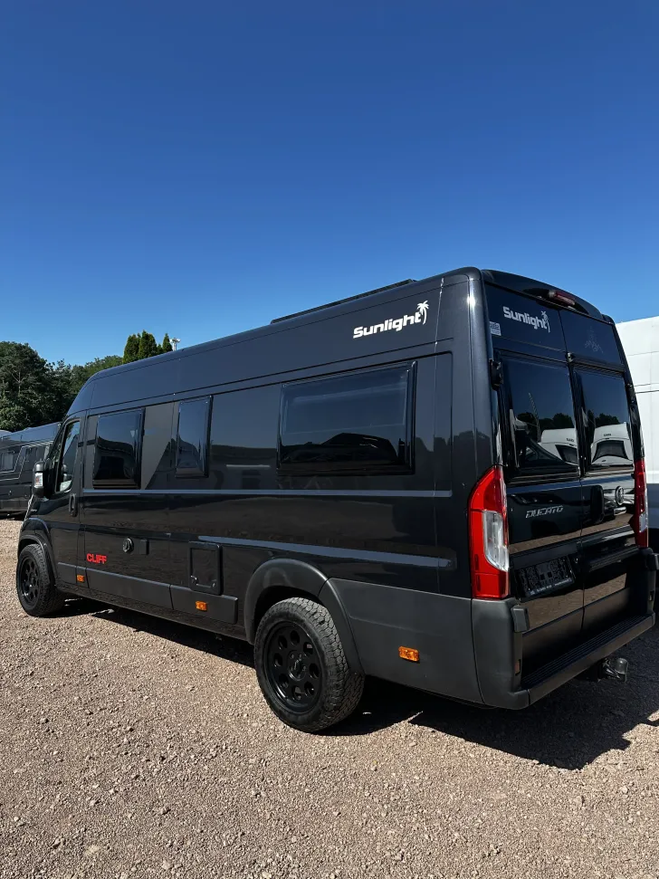 Fahrzeugbild Sunlight Camper Van Cliff 640 Solar + TV/SAT + Markise #6