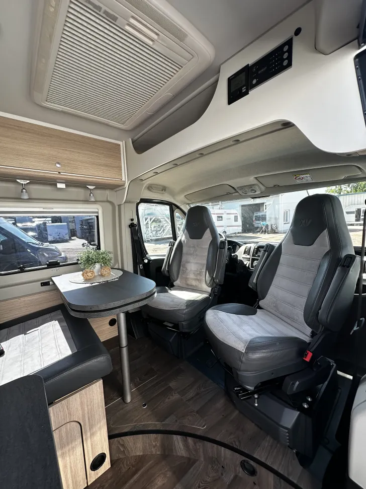 Fahrzeugbild Sunlight Camper Van Cliff 640 Solar + TV/SAT + Markise #10
