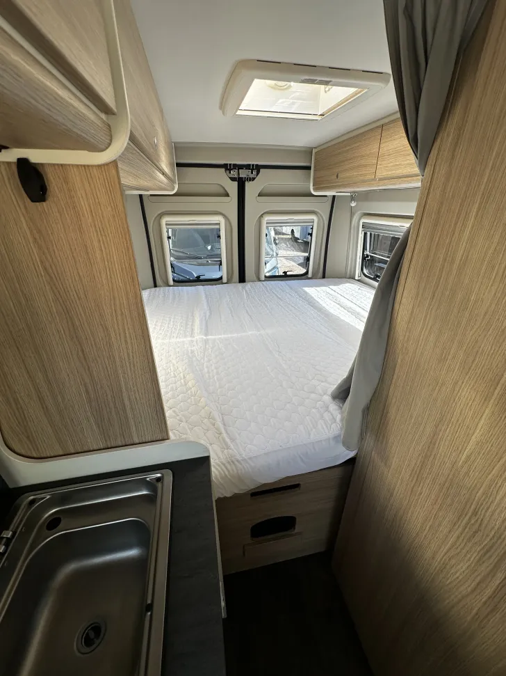 Fahrzeugbild Sunlight Camper Van Cliff 640 Solar + TV/SAT + Markise #13