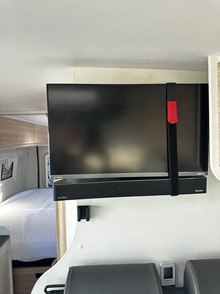 Fahrzeugbild Sunlight Camper Van Cliff 640 Solar + TV/SAT + Markise #18