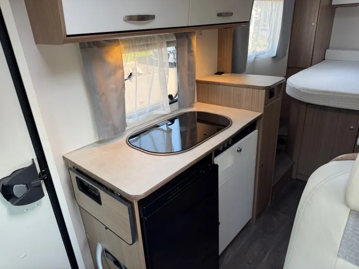 Fahrzeugbild Carado V 339 #12