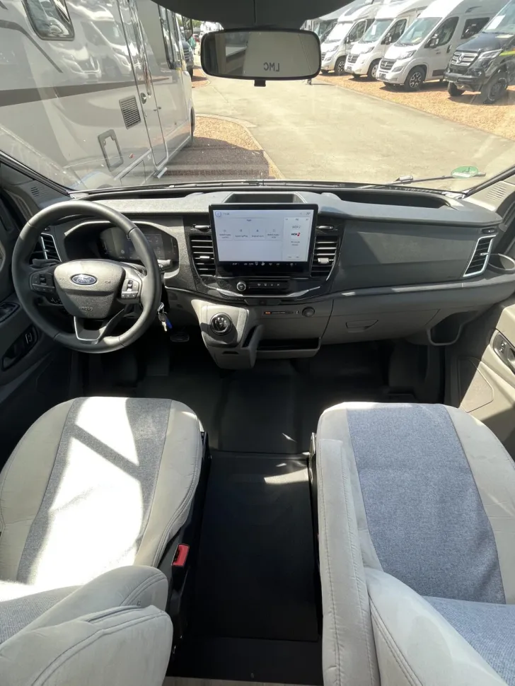 Fahrzeugbild LMC Innovan Ford 592 #15