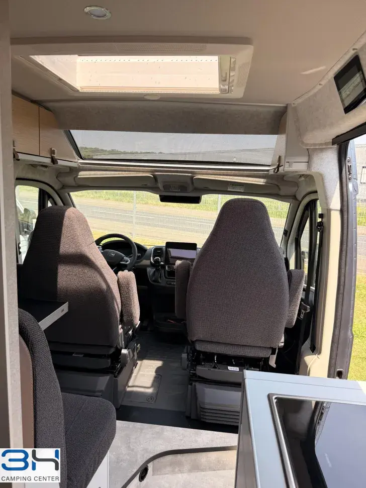 Fahrzeugbild Hymer Yellowstone 640 #9