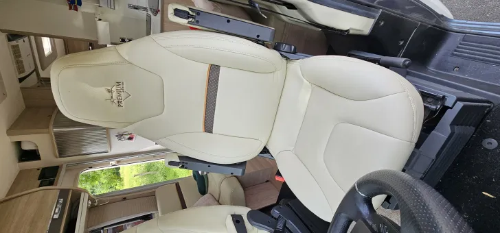 Fahrzeugbild Rapido 6F 696F Premium Edition #9