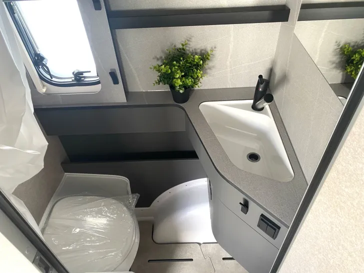Fahrzeugbild Hymer Eriba Eriba Feeling 470 CARAVAN SALON DEAL #11