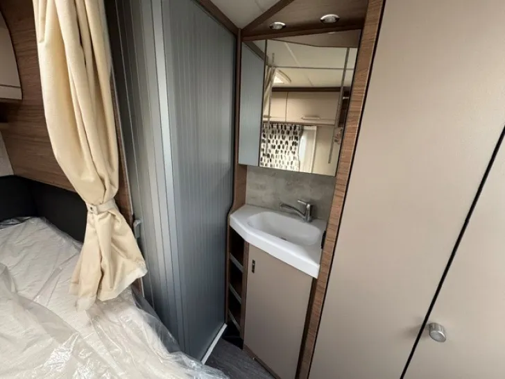 Fahrzeugbild Knaus Van TI 550 MF VANSATION Automatik + Rahmenfenster #8