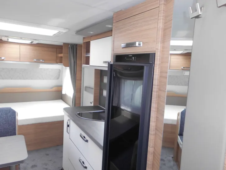 Fahrzeugbild Weinsberg CaraOne 550 QDK Mover Garage 3er Stockbett uvm #18