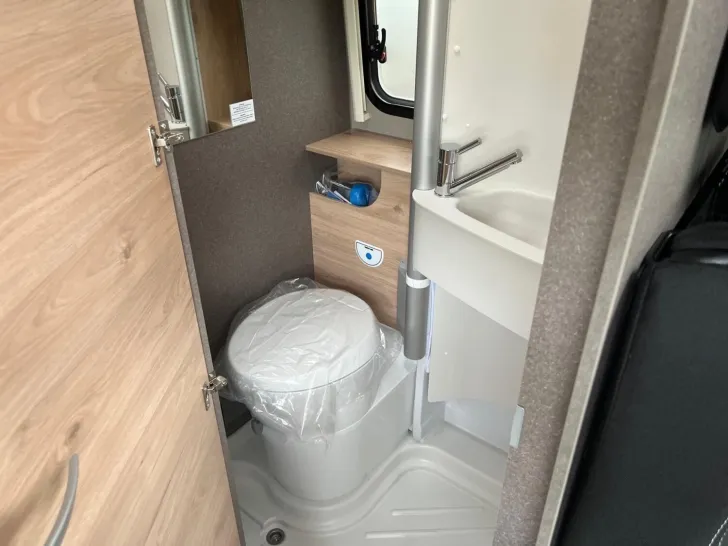 Fahrzeugbild Dethleffs Globetrail Active 640 ES Fiat sofort reisefertig #22