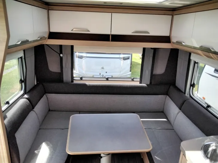 Fahrzeugbild Knaus Südwind 450 FU Black Selection Modell 2026 #5
