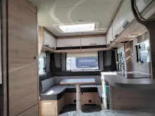 Fahrzeugbild Knaus Südwind 450 FU Black Selection Modell 2026 #6