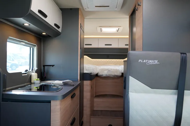 Fahrzeugbild Knaus L!VE TI 650 MEG Platinum Selection Automatik | Klima | Lithium #8