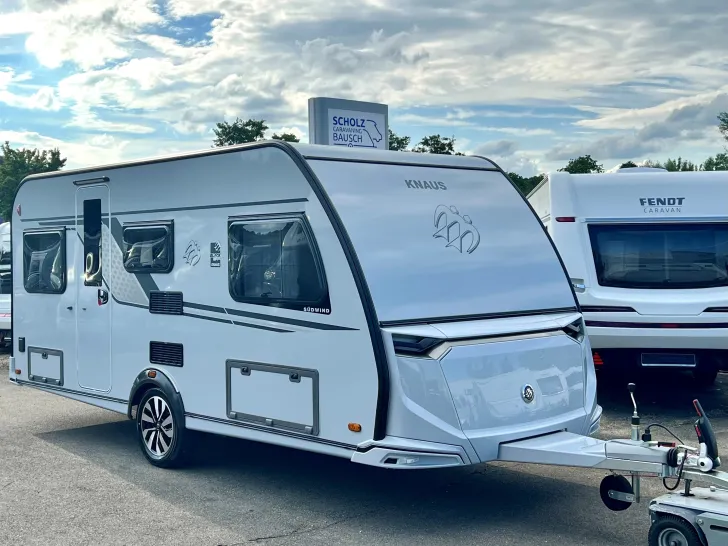 Fahrzeugbild Knaus Südwind 460 EU Black Selection #3