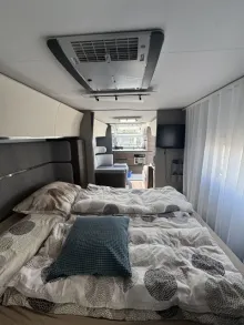 Fahrzeugbild Adria Alpina 663 HT Winterwohnwagen, Komplettausst #1