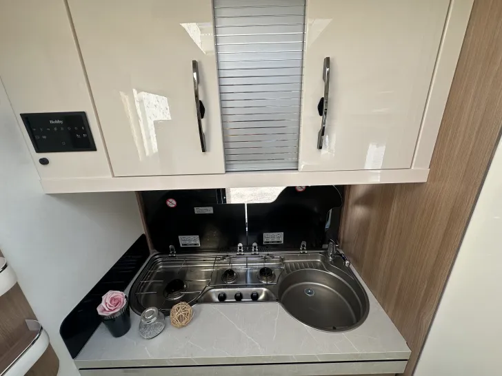 Fahrzeugbild Hobby Excellent 460 SL Rangierhilfe #14