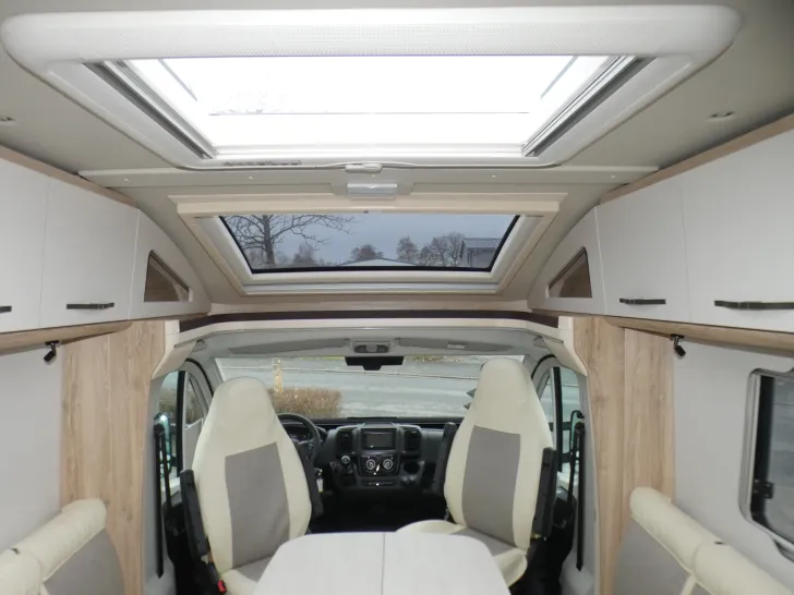Fahrzeugbild Eura Mobil Profila T 720 EF Sat,TV ,Solar, Markise #10