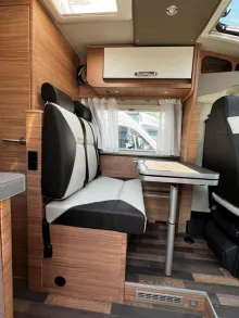 Fahrzeugbild Weinsberg CaraCompact 600 MEG EDITION [PEPPER] Mietwagen verfügbar ab Nov´26 #6