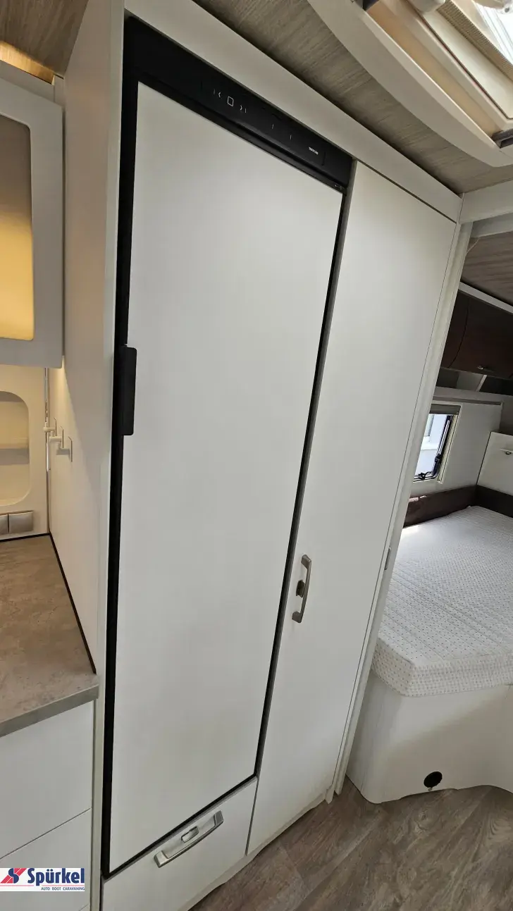 Fahrzeugbild Hymer Eriba Nova 530 Mover, Hubstützen,Arktis Paket #10