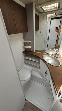Fahrzeugbild Hymer Eriba Nova 530 Mover, Hubstützen,Arktis Paket #11
