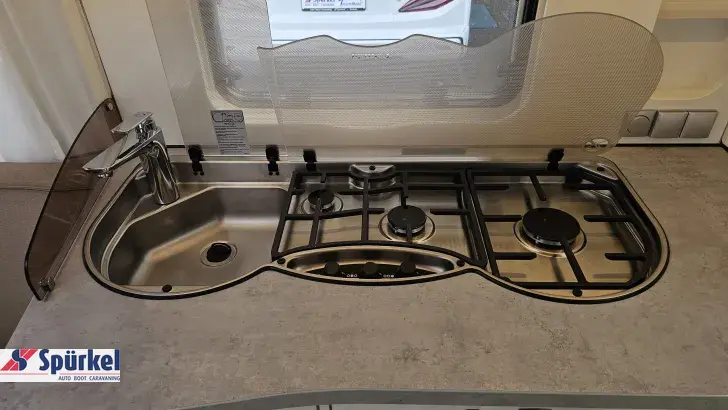 Fahrzeugbild Hymer Eriba Nova 530 Mover, Hubstützen,Arktis Paket #15