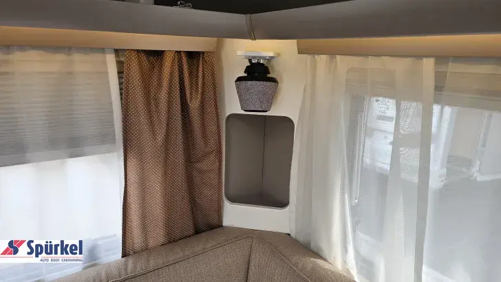 Fahrzeugbild Hymer Eriba Nova 530 Mover, Hubstützen,Arktis Paket #20