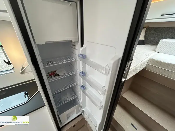 Fahrzeugbild Bürstner Lyseo Time SkyLine 690 G*NAVI*RFK* #10