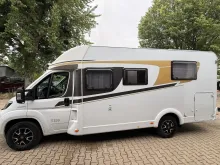 Fahrzeugbild Carado T 339 AT #Queensbett #Rollerträger #3