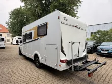 Fahrzeugbild Carado T 339 AT #Queensbett #Rollerträger #4