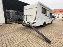 Fahrzeugbild Carado T 339 AT #Queensbett #Rollerträger #8