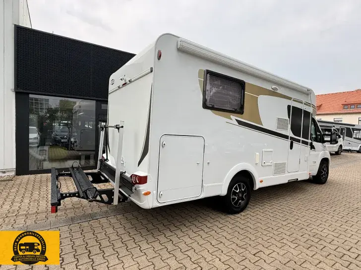 Fahrzeugbild Carado T 339 AT #Queensbett #Rollerträger #9