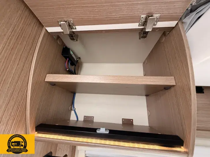Fahrzeugbild Carado T 339 AT #Queensbett #Rollerträger #31