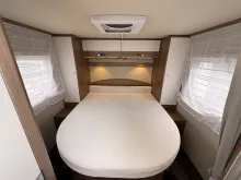 Fahrzeugbild Carado T 339 AT #Queensbett #Rollerträger #35