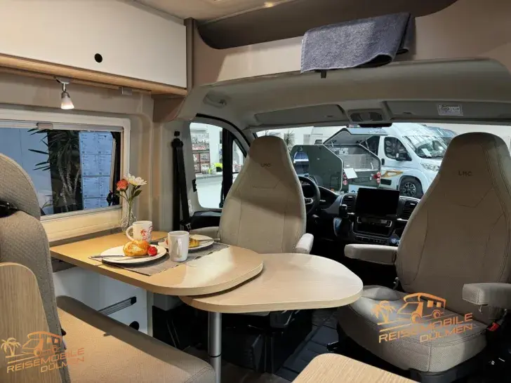 Fahrzeugbild LMC Innovan Pure 640 8G Auto #12