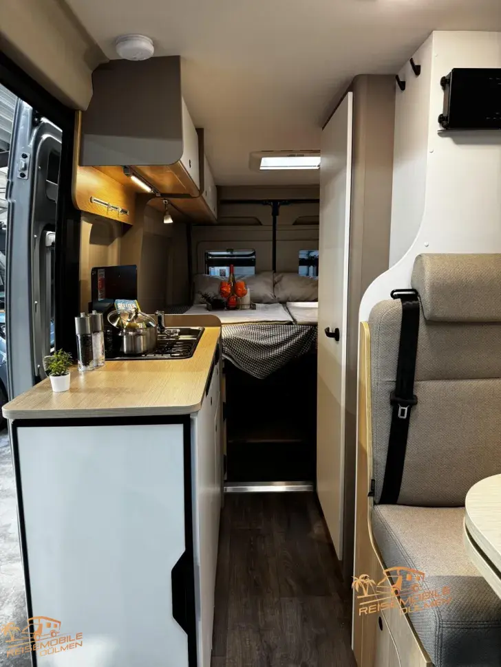 Fahrzeugbild LMC Innovan Pure 640 8G Auto #15