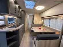 Fahrzeugbild Hobby De Luxe 545 KMF Abverkauf / 2000 kg #9