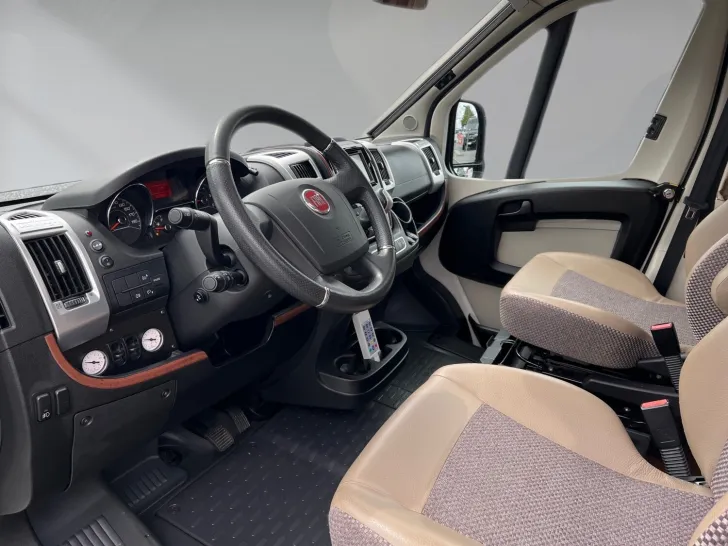 Fahrzeugbild Carthago chic c-line T 4.9 LE (522) #6