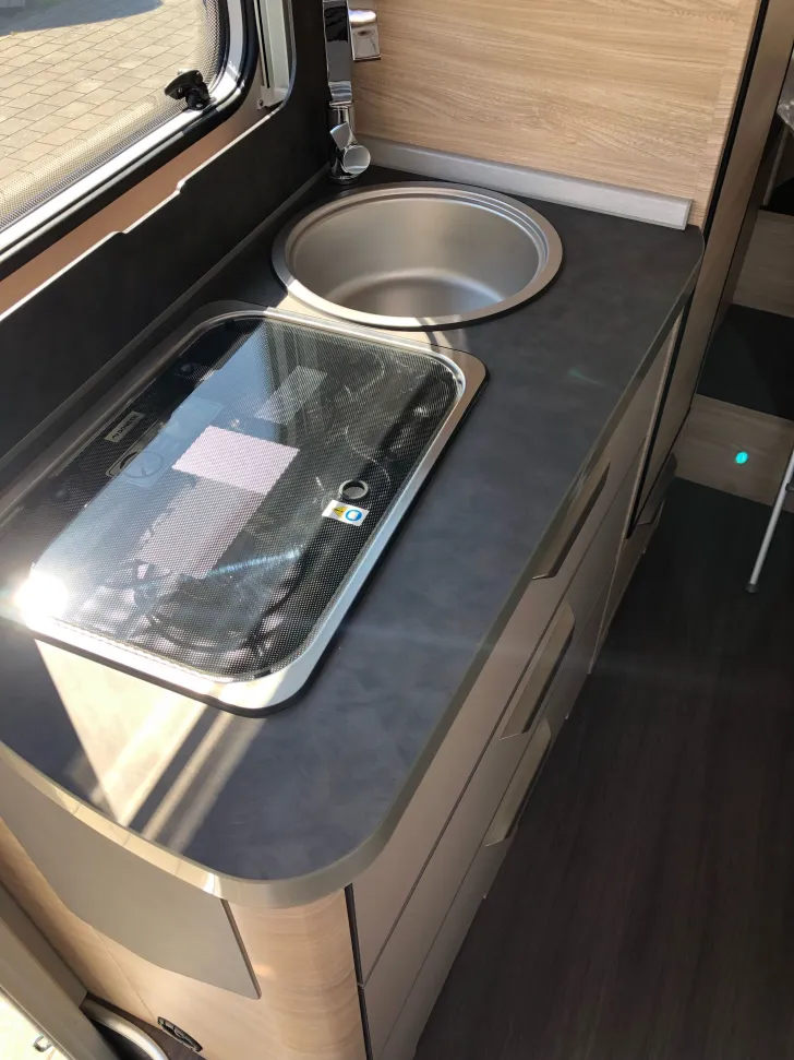 Fahrzeugbild Knaus Van TI Plus 650 MEG Platinum Selection Allrad 4x4 Automatik 177 PS #10