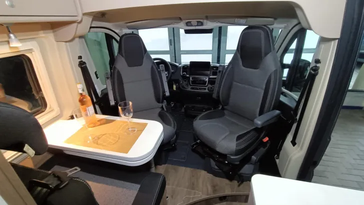 Fahrzeugbild Carado pro CV 602 Oktober 2026 Verfügbar #8