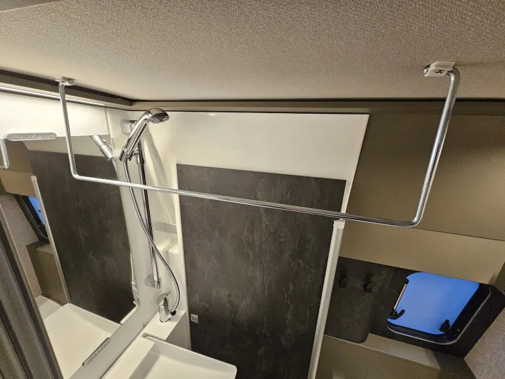Fahrzeugbild Hymer Camper Van Grand Canyon S 700 CROSS TRAIL Top-Ausstattung #29