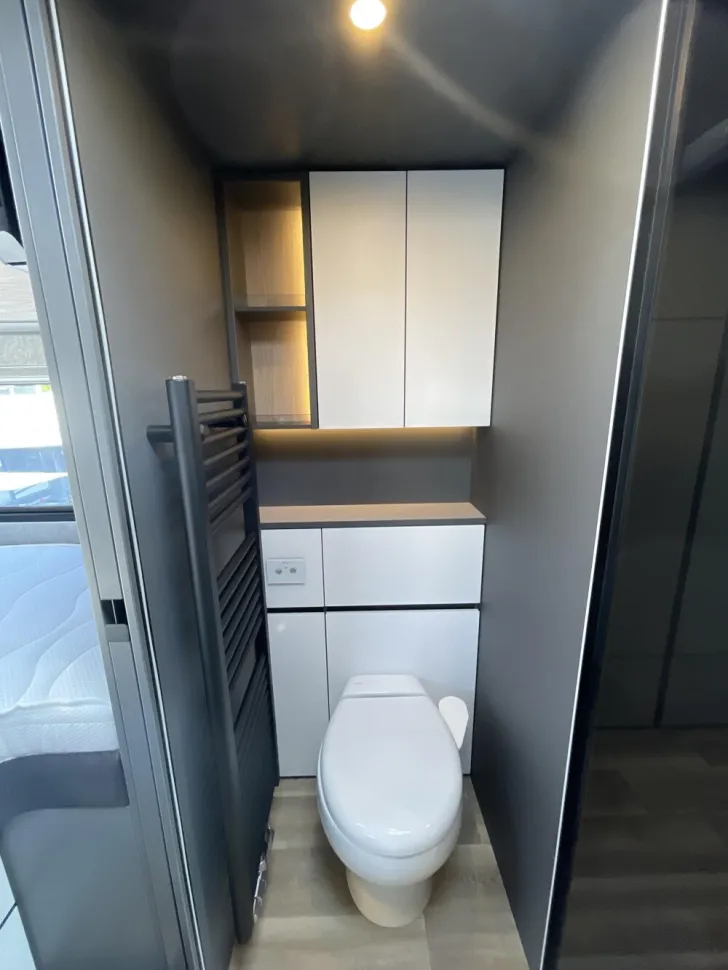 Fahrzeugbild Niesmann + Bischoff Flair 880 #27