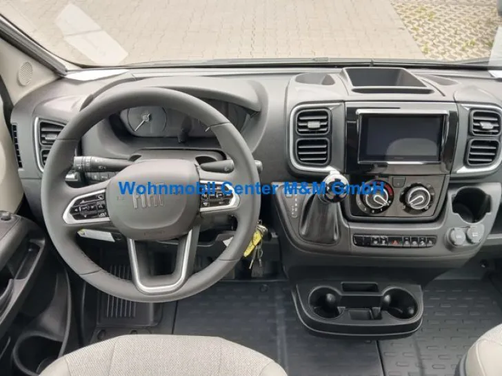 Fahrzeugbild Knaus LIVE WAVE 650 MEG 2026 Black Selection #12