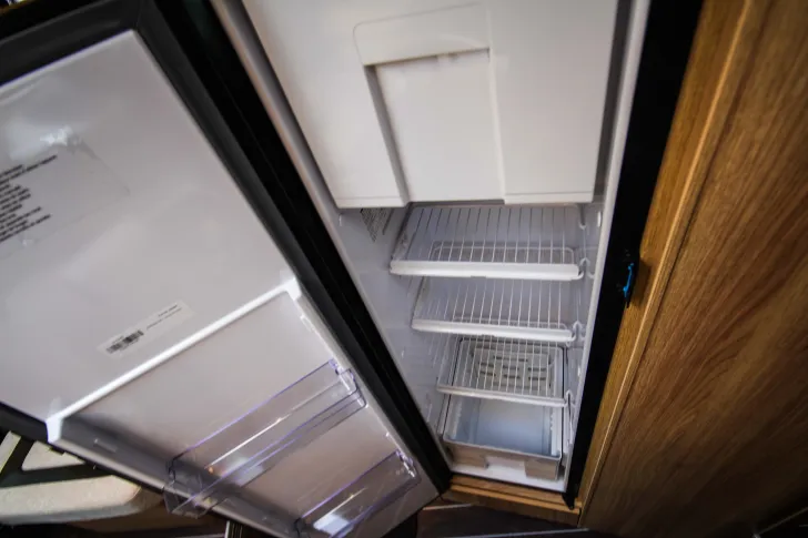 Fahrzeugbild Knaus Sky TI 700 MEG IC-Line Automatik|S7-Fenster|Markise #12